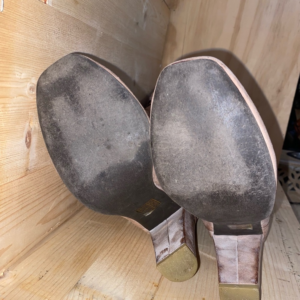 Fun pair of Jeffrey Campbell leather Boots - Picture 4 of 11